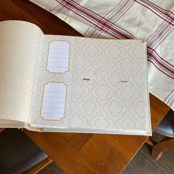 Wedding Photobook - Picture 3 of 5